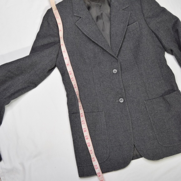 Jones New York Gray 100% pure wool 2 piece Skirt Suit - Picture 10 of 11